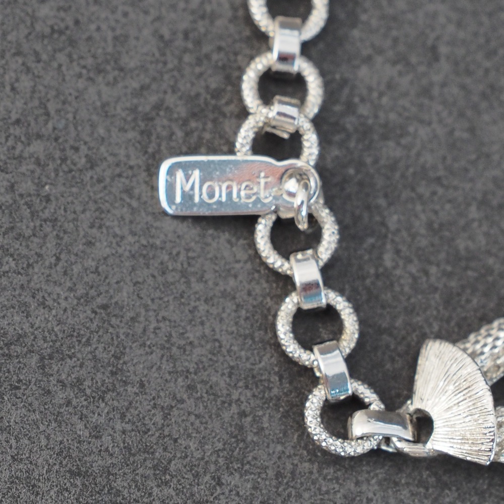 Monet Collar Necklace Chain Link Silver Tone Mesh Textured Oval Vintage Estate - Picture 2 of 9